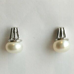 NWT White pearl sterling silver stud earrings